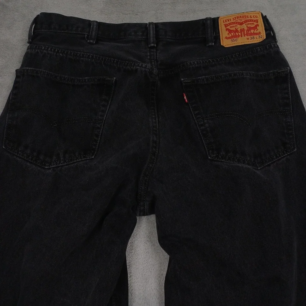 Levis 550 Jeans Mens 38x32‎ Black Denim Distressed Relaxed Fit Pockets Modern